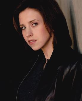 emily perkins height|who plays becky in supernatural.